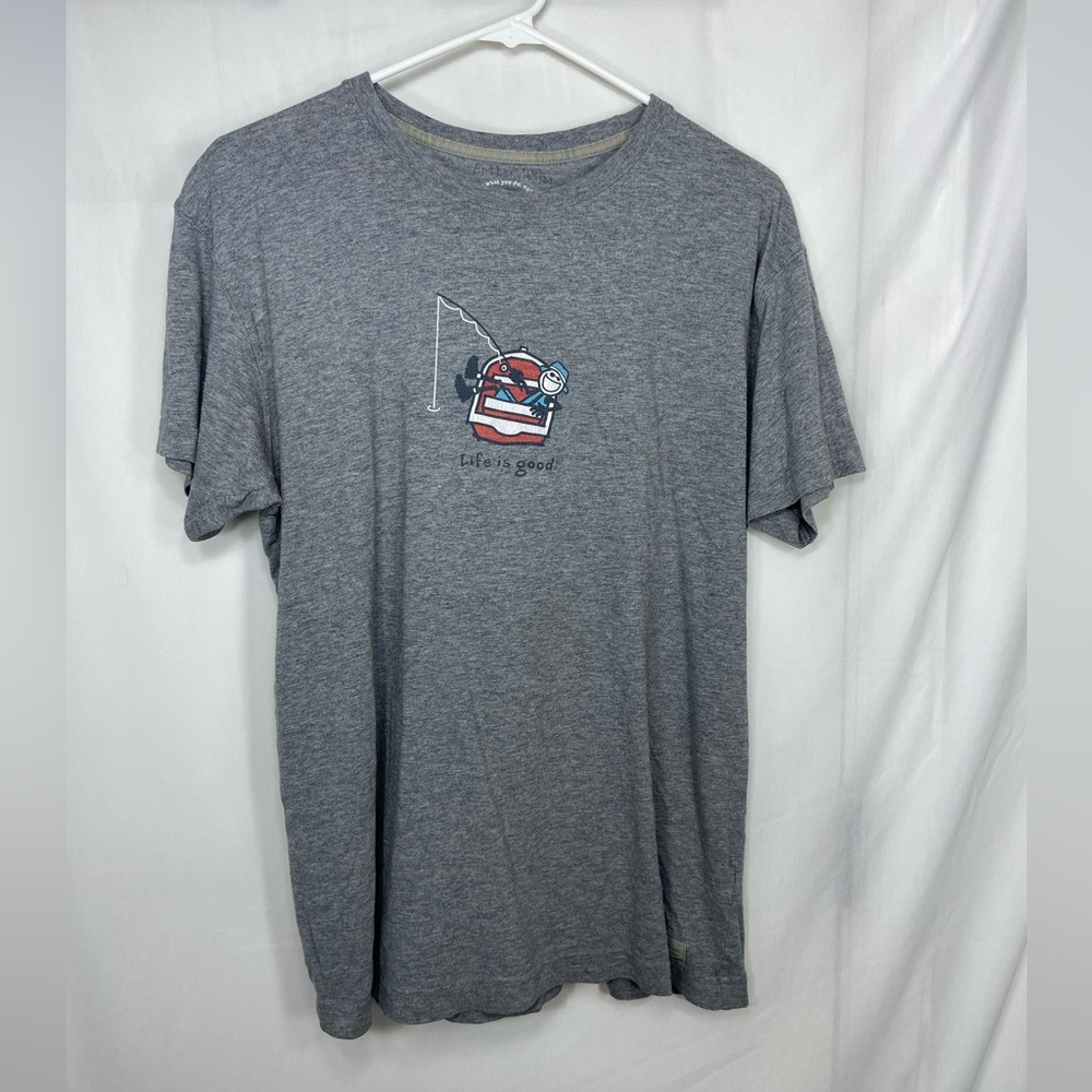 EUC Life‎ is Good men’s gray fishing decal Crewcut short sleeve tshirt shirt S